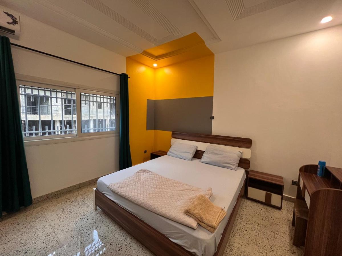 Smb-Gn Residence Lambandji - Electricite Et Wifi H24 Κονακρί Εξωτερικό φωτογραφία