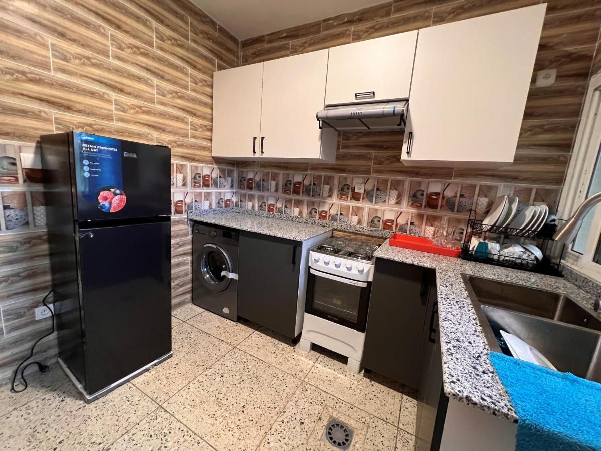 Smb-Gn Residence Lambandji - Electricite Et Wifi H24 Κονακρί Εξωτερικό φωτογραφία